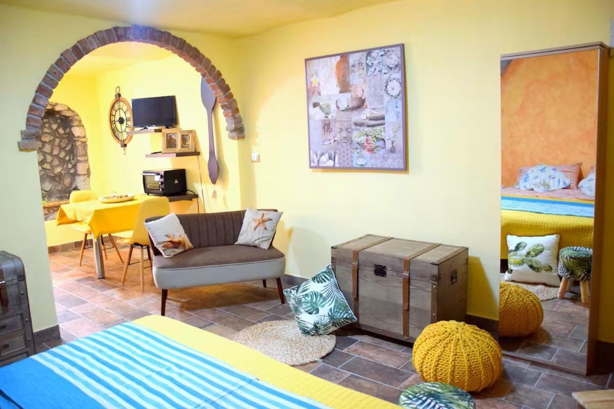 Agriturismo Su'E Lentu ボーザ エクステリア 写真
